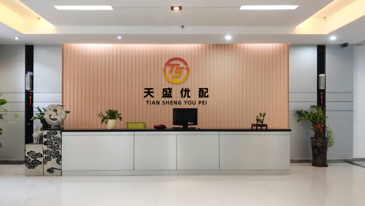 319策略 【黑马早报】字节大模型高管乔木出轨HRBP处理结果公布；奈雪的茶被曝“喝出整只青蛙”；胖东来回应关闭多家门店；何猷君...